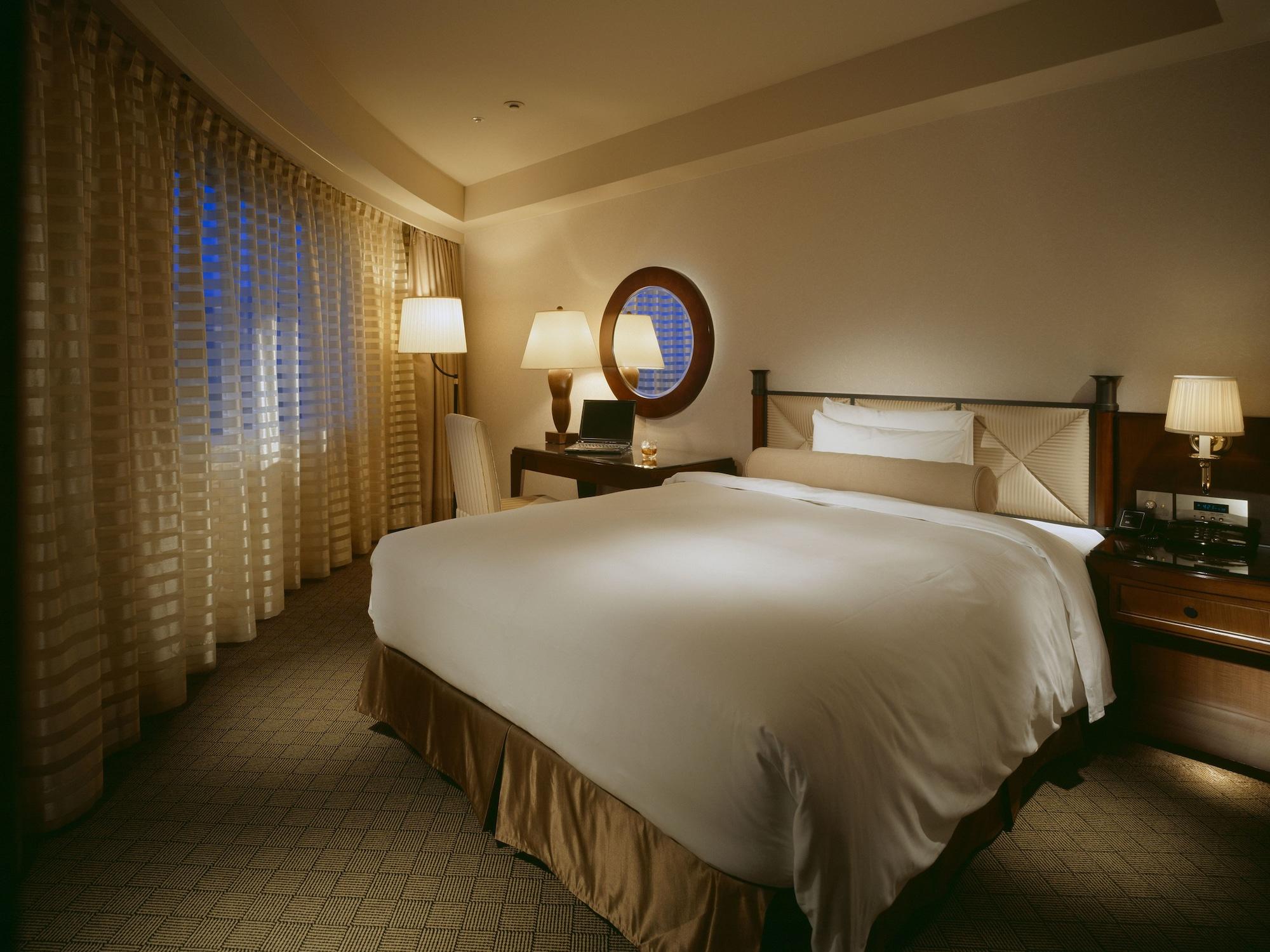 미야코 호텔 기후 나가라가와 외부 사진 A bedroom at the Four Seasons Hotel