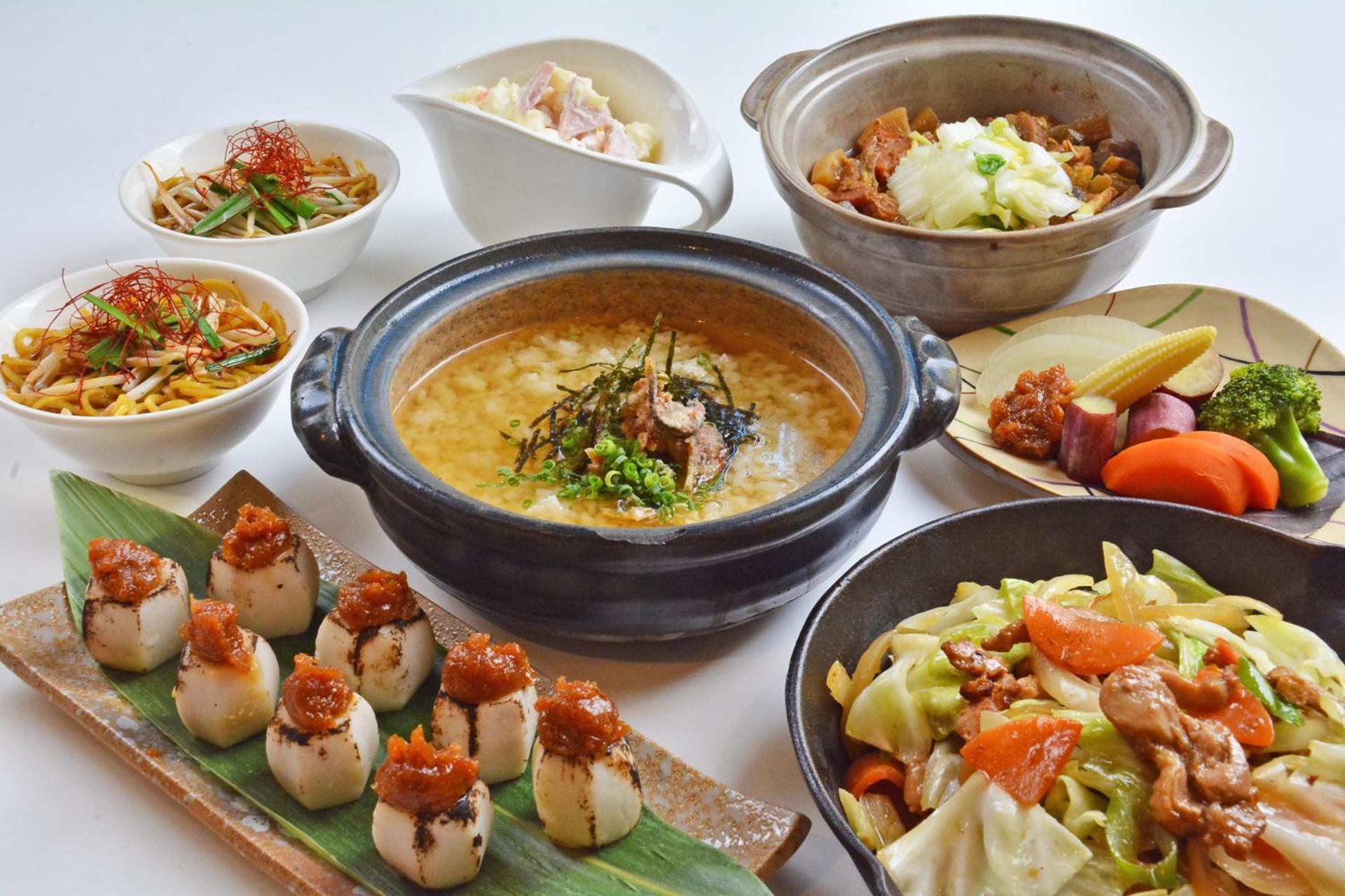 미야코 호텔 기후 나가라가와 외부 사진 A selection of Chinese cuisine